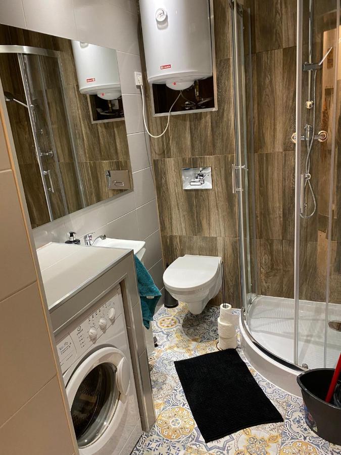 Walbrzych Blisko Teatru Appartement Buitenkant foto